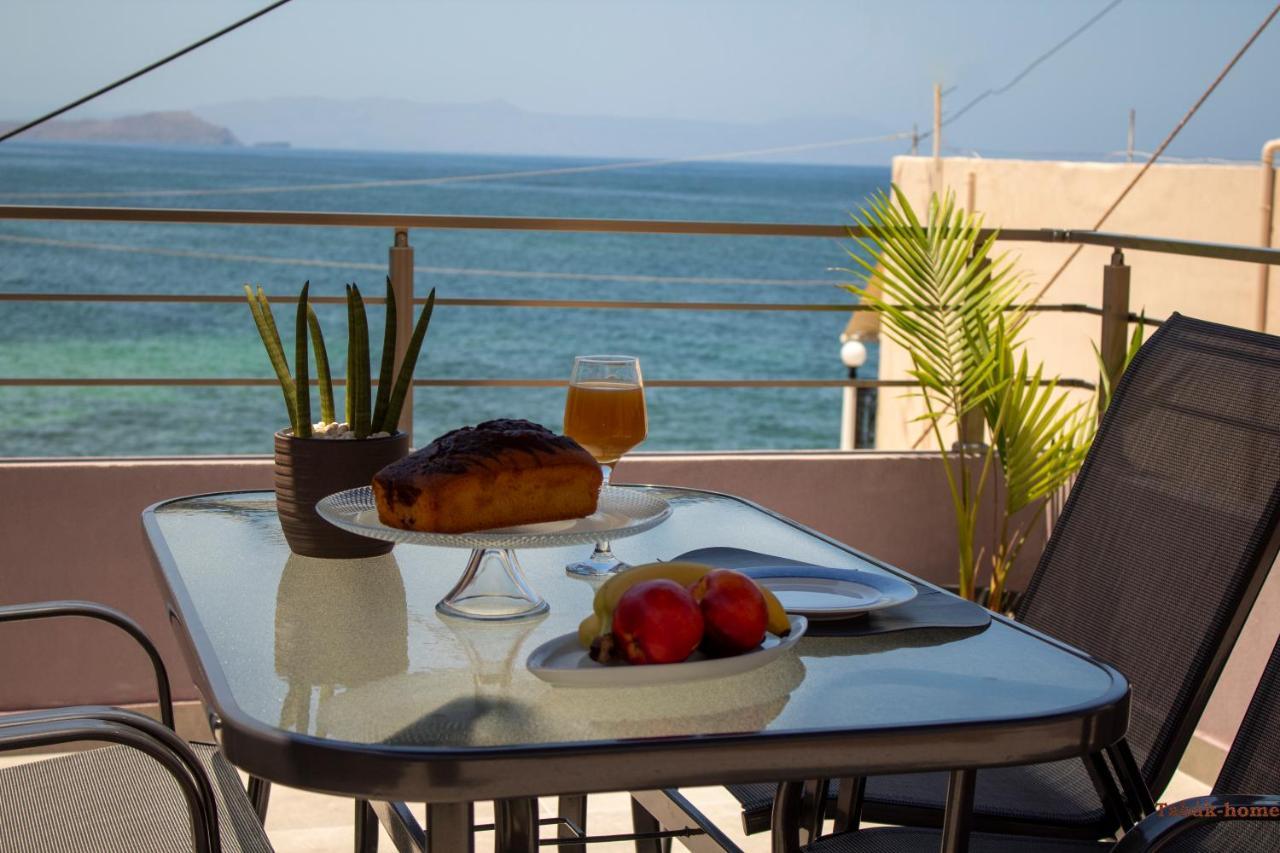 Tabak home Sea side apartment Chrissi Akti Chania Exterior foto