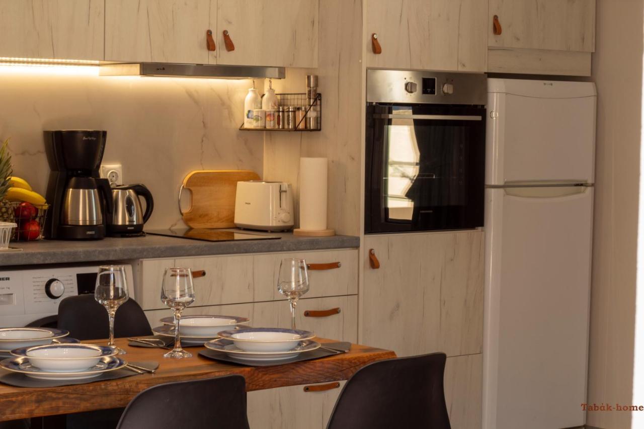Tabak home Sea side apartment Chrissi Akti Chania Exterior foto