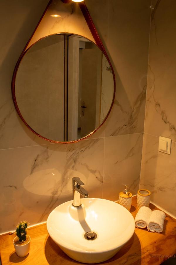 Tabak home Sea side apartment Chrissi Akti Chania Exterior foto